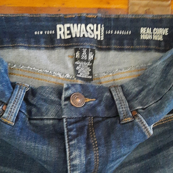 Rewash distressed high rise jeans - Picture 6 of 6